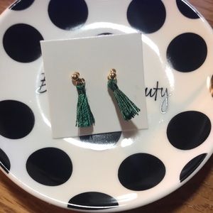 2$7 Green tassel earrings